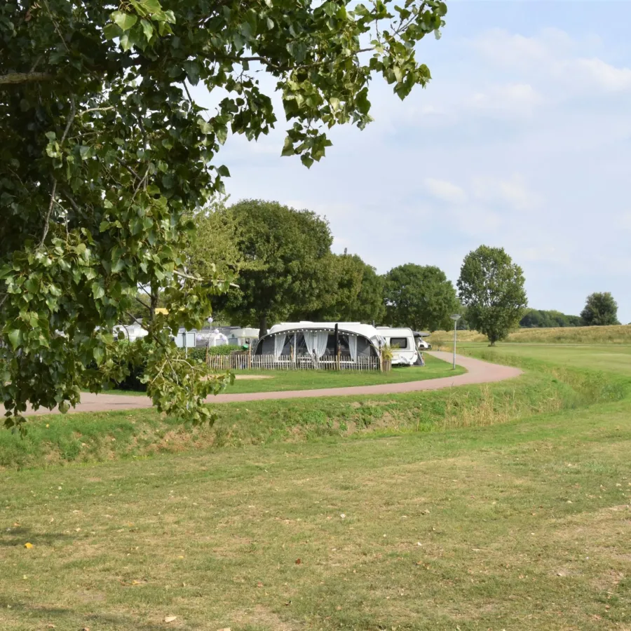 Camping Brielle kampeerplaats Spronsen buitenrand 28