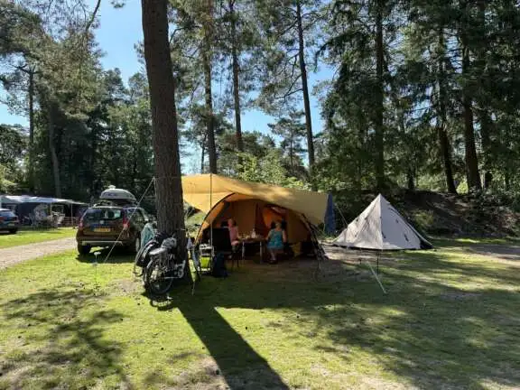Camping Veluwe kampeerplaats Landhuisje 1