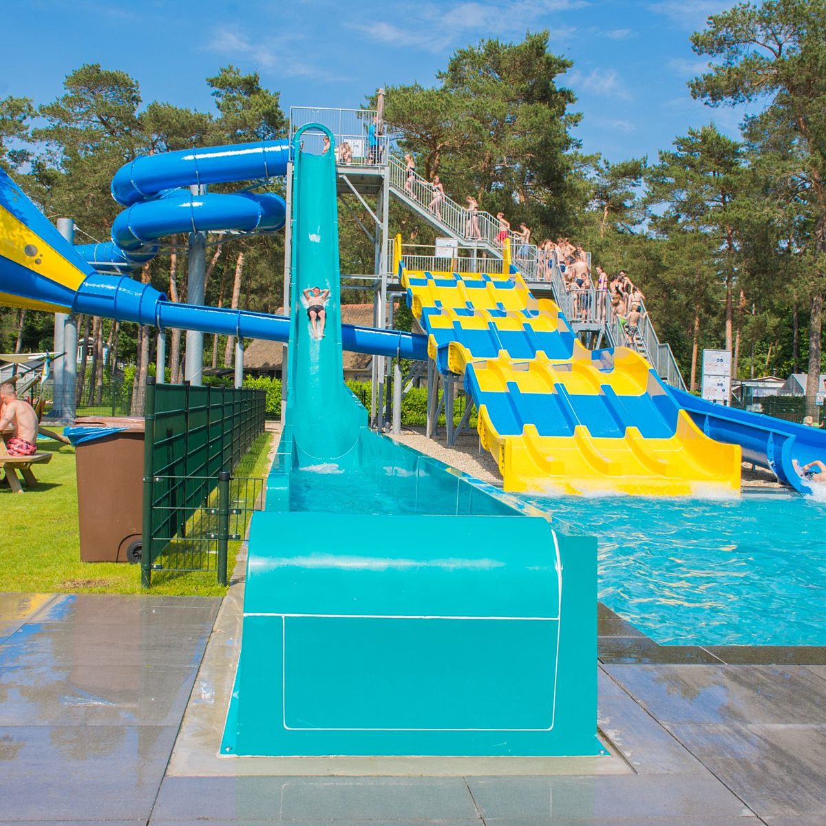 Camping veluwe met zwembad en waterglijbanen Samoza 15