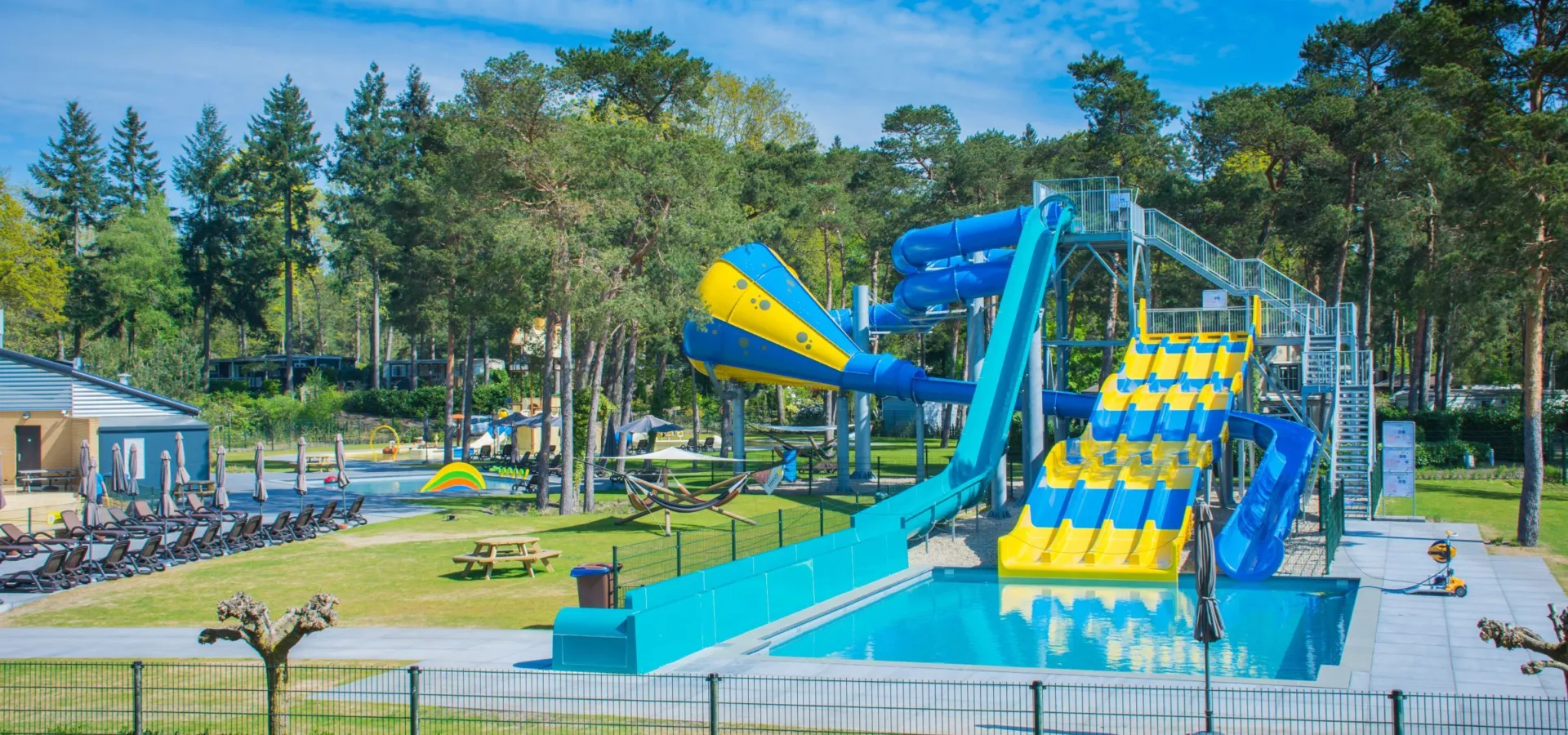 Camping veluwe met zwembad en waterglijbanen Samoza 11