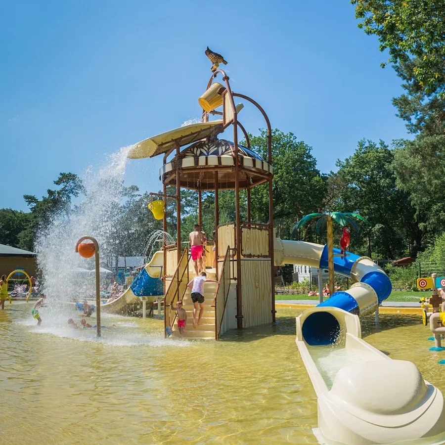 Camping veluwe met zwembad en waterglijbanen Samoza 5